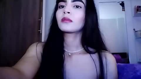 dulce_lucero online show from December 17, 2024, 9:16 pm