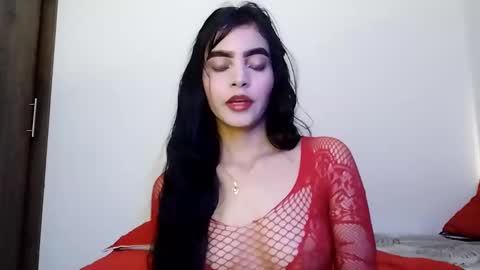 dulce_lucero online show from January 13, 2025, 6:16 pm