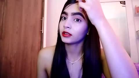 dulce_lucero online show from February 10, 2025, 5:52 pm