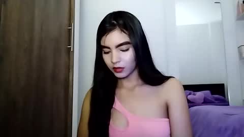 dulce_lucero online show from March 8, 2025, 2:40 pm