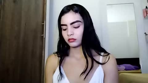 dulce_lucero online show from October 11, 2025, 7:34 pm