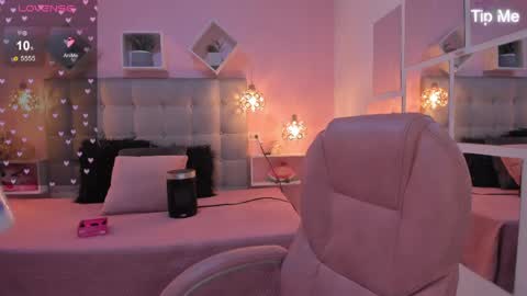 Dulce  online show from May 1, 2026, 1:05 pm