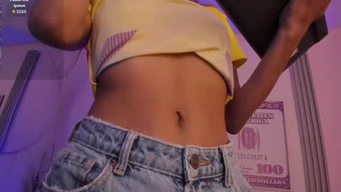 Snapshot of dulce_quintana chatting on September 9, 2025, 12:05 pm dulce_quintana online show from September 9, 2025, 12:05 pm