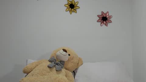 Dulce  online show from January 29, 2025, 2:51 am