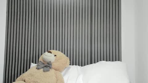 Dulce  online show from October 7, 2025, 1:19 pm