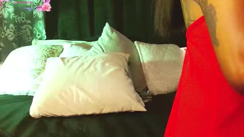   online show from December 19, 2025, 9:16 am