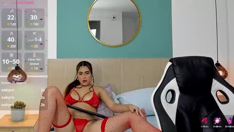 V I C T O R I A online show from February 28, 2025, 9:33 pm