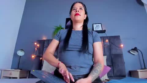 Snapshot of dulceaurora_ chatting on July 14, 2026, 2:49 am DULCE AURORA online show from July 14, 2026, 2:49 am