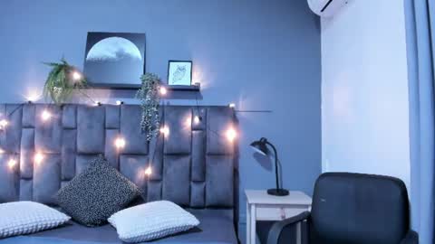 Snapshot of dulceaurora_ chatting on July 16, 2026, 2:50 am DULCE AURORA online show from July 16, 2026, 2:50 am
