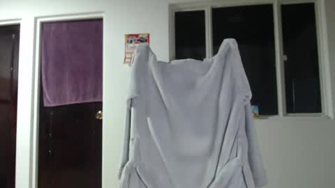 dulceisabellax online show from January 28, 2025, 2:53 am