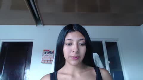 dulceisabellax online show from January 30, 2025, 8:53 pm