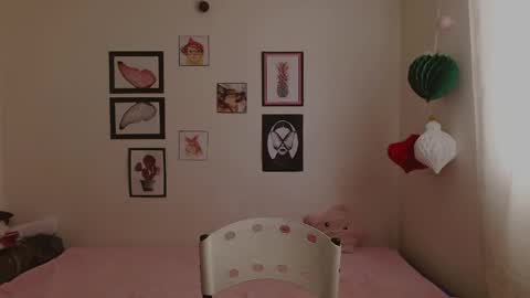 Snapshot of dulcemaria_alvarez22 chatting on May 5, 2026, 3:42 pm Dulce online show from May 5, 2026, 3:42 pm