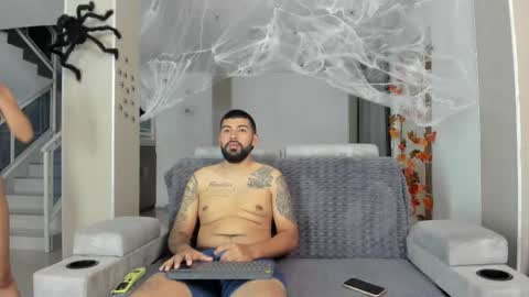 Snapshot of dulceromance chatting on October 25, 2025, 5:59 am Jlozada05 online show from October 25, 2025, 5:59 am