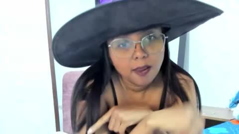 dulcetemtation14 online show from October 31, 2025, 4:08 pm