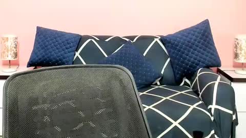 dumble_doree online show from June 18, 2026, 2:56 am