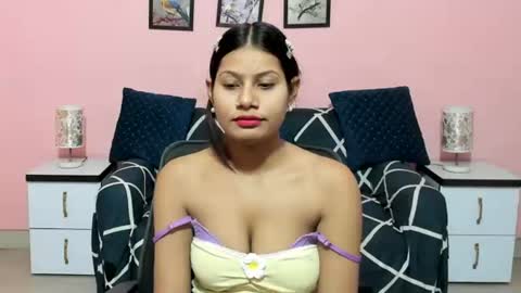 dumble_doree online show from July 18, 2026, 2:49 am