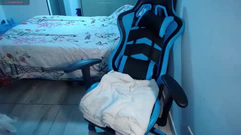 Snapshot of dumont_model chatting on February 21, 2026, 5:08 am Nicole online show from February 21, 2026, 5:08 am