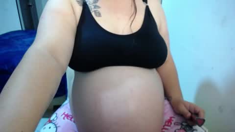 Nicole   online show from May 19, 2026, 4:30 am