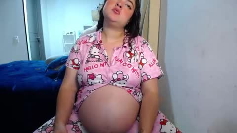 Nicole   online show from May 22, 2026, 7:15 am