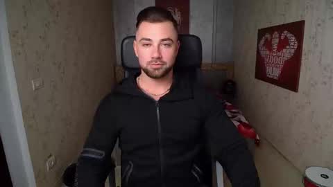 Snapshot of duncanstones chatting on December 19, 2024, 11:07 am DuncanStone online show from December 19, 2024, 11:07 am
