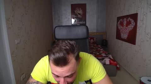 Snapshot of duncanstones chatting on January 2, 2025, 3:08 pm DuncanStone online show from January 2, 2025, 3:08 pm