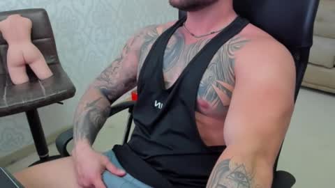 Snapshot of duncanstones chatting on January 16, 2025, 5:01 pm DuncanStone online show from January 16, 2025, 5:01 pm
