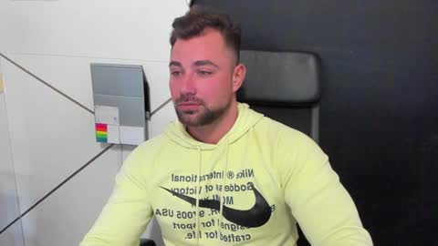 Snapshot of duncanstones chatting on February 5, 2025, 11:12 am DuncanStone online show from February 5, 2025, 11:12 am