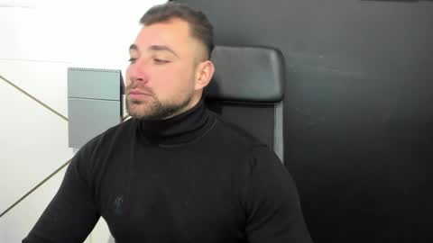 Snapshot of duncanstones chatting on February 19, 2025, 8:12 am DuncanStone online show from February 19, 2025, 8:12 am