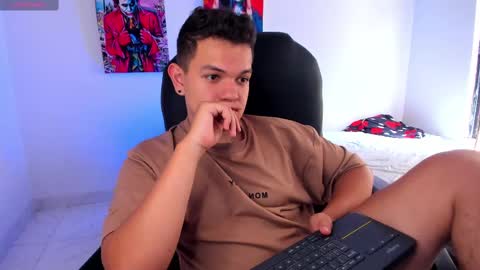 Snapshot of dunkan_kravitz chatting on October 7, 2025, 2:25 pm Dunkan Kravitz online show from October 7, 2025, 2:25 pm