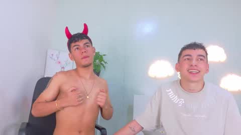 Duolistt  online show from February 1, 2026, 11:53 am