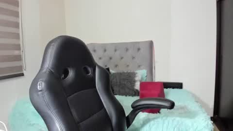 Katia online show from March 8, 2025, 2:45 am