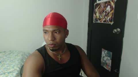 Snapshot of duragpapii chatting on January 21, 2025, 3:26 am DuragPapi online show from January 21, 2025, 3:26 am