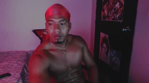 Snapshot of duragpapii chatting on January 22, 2025, 5:16 am DuragPapi online show from January 22, 2025, 5:16 am