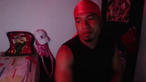 Snapshot of duragpapii chatting on January 29, 2025, 4:15 am DuragPapi online show from January 29, 2025, 4:15 am