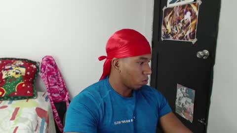 Snapshot of duragpapii chatting on February 3, 2025, 9:50 pm DuragPapi online show from February 3, 2025, 9:50 pm