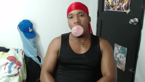 Snapshot of duragpapii chatting on February 11, 2025, 12:28 am DuragPapi online show from February 11, 2025, 12:28 am