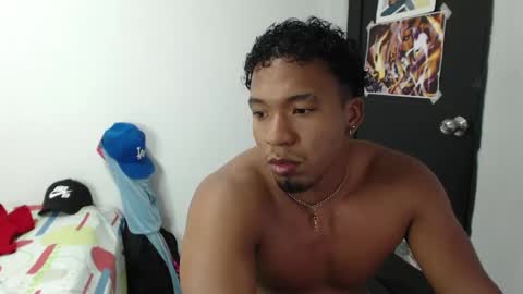 Snapshot of duragpapii chatting on February 12, 2025, 8:18 pm DuragPapi online show from February 12, 2025, 8:18 pm