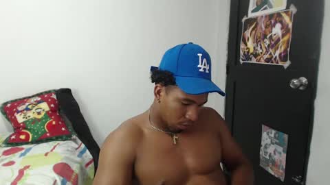 Snapshot of duragpapii chatting on February 18, 2025, 6:04 pm DuragPapi online show from February 18, 2025, 6:04 pm