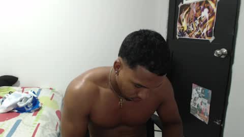 Snapshot of duragpapii chatting on February 25, 2025, 5:08 am DuragPapi online show from February 25, 2025, 5:08 am