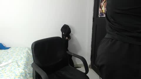 Snapshot of duragpapii chatting on March 10, 2025, 11:27 pm DuragPapi online show from March 10, 2025, 11:27 pm