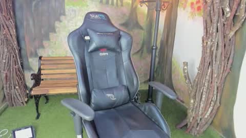 duskybeautyy online show from December 2, 2025, 11:26 am