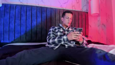 Dustin Sonne online show from January 6, 2026, 3:43 am