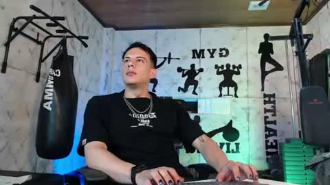 Dustin Sonne online show from June 21, 2026, 3:31 am