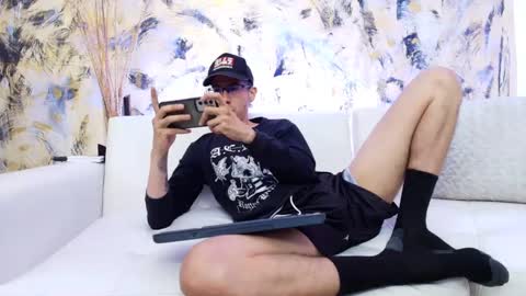 Dustin Dollin online show from January 11, 2025, 1:59 am