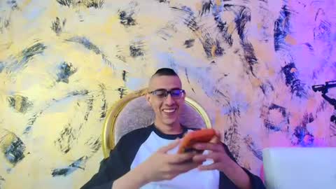 Dustin Dollin online show from June 13, 2026, 6:39 pm