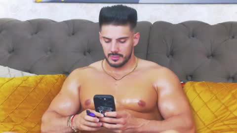 Snapshot of dustinkeent chatting on May 20, 2026, 8:42 am Dustin online show from May 20, 2026, 8:42 am