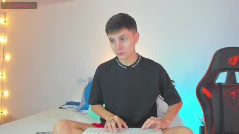 Snapshot of dustinlevine chatting on January 13, 2025, 12:56 pm Dustin Levy online show from January 13, 2025, 12:56 pm