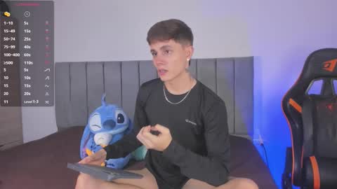 Snapshot of dustinlevine chatting on January 9, 2026, 1:19 am Dustin Levy online show from January 9, 2026, 1:19 am