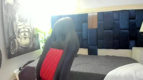 Snapshot of dustyn__michelle chatting on May 10, 2026, 4:34 pm DUSTYN MICHELLE online show from May 10, 2026, 4:34 pm
