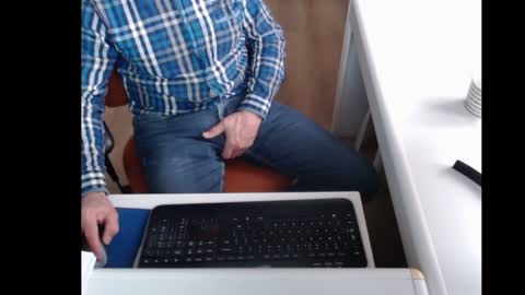dutchpornking2 online show from January 1, 2025, 12:55 pm